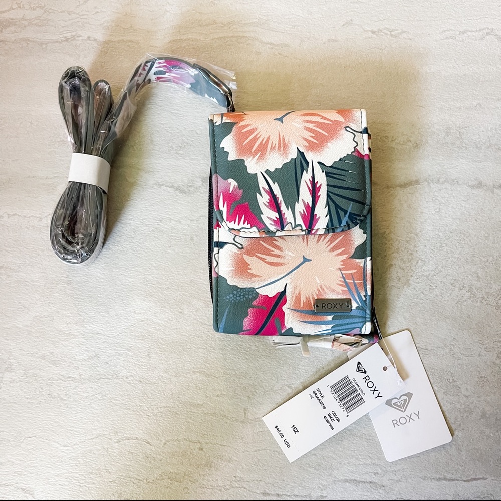 Roxy shoulder strap wallet in ocean child.